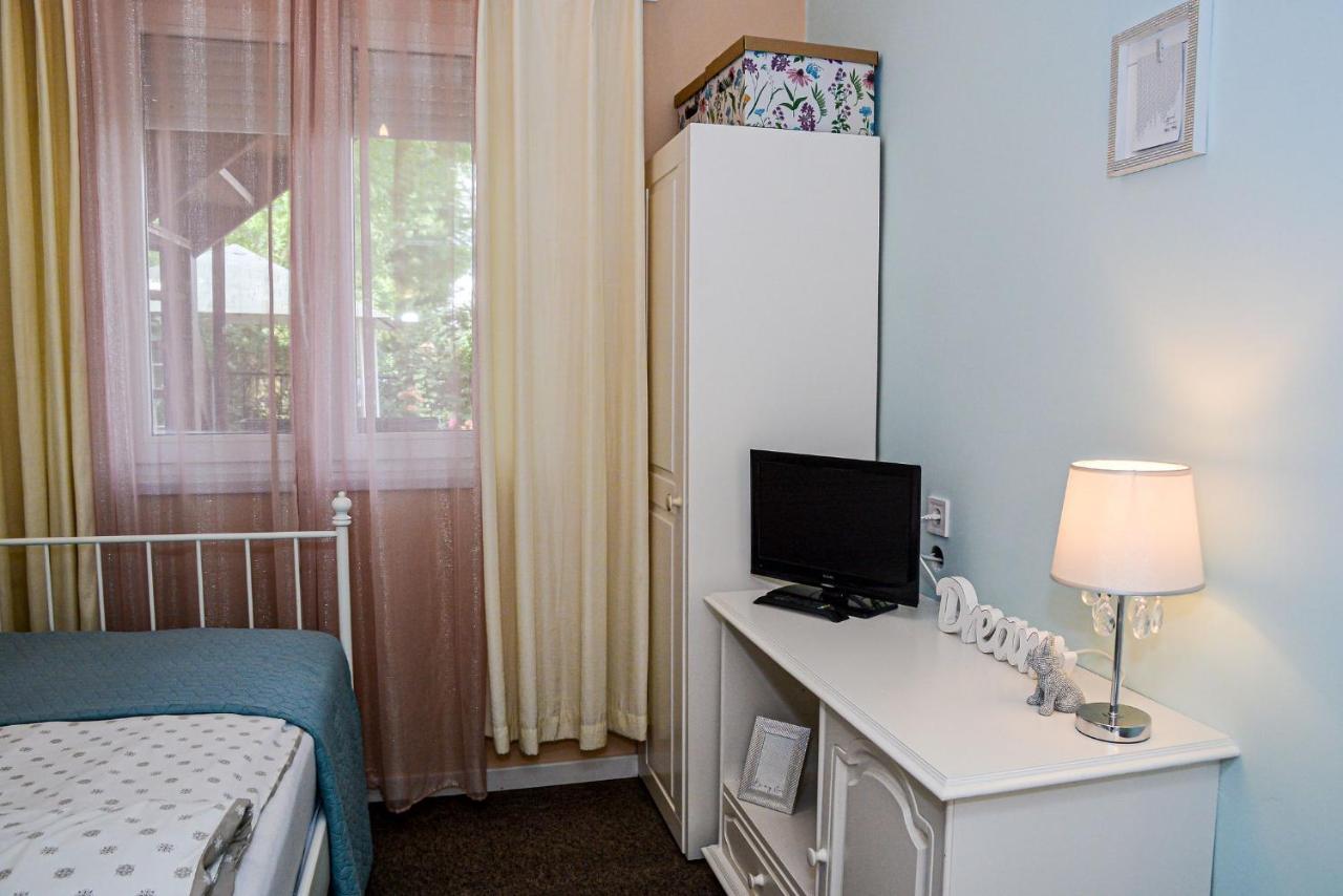 Holly Vendégház Hajdúszoboszló Extérieur photo